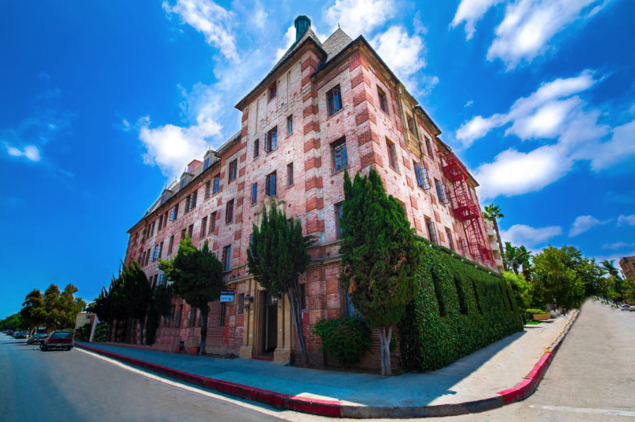 Chateau Duval - Photo 5 of 9