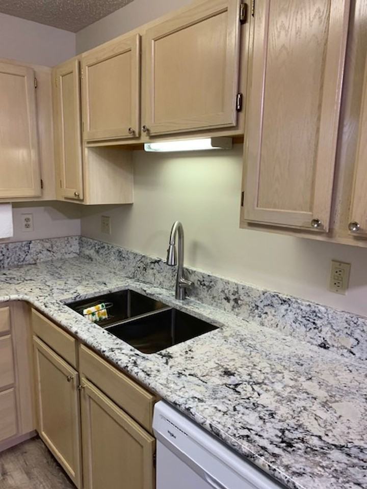 119 Vixen Cir #I - Photo 3 of 19