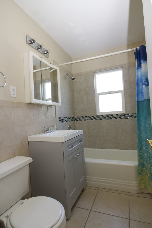 1325 Verbena St - Photo 2 of 12