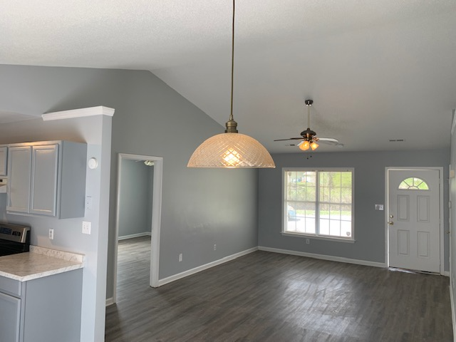 1620 Granite St - Photo 5 of 19