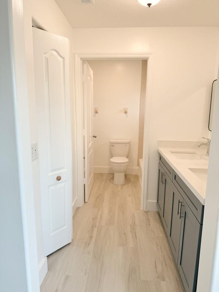 10903 W Okeechobee Rd #202 - Photo 4 of 15