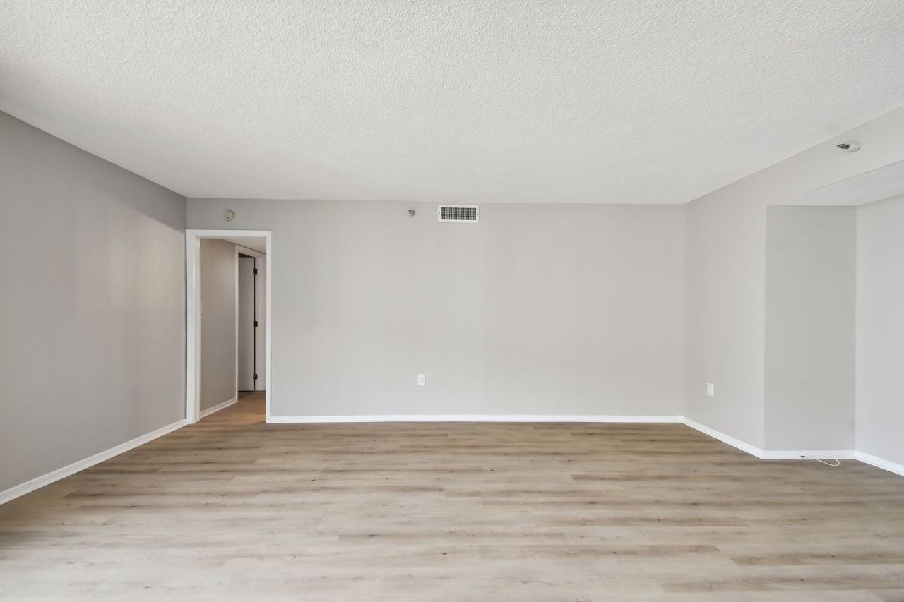690 Island Way #702 - Photo 6 of 42