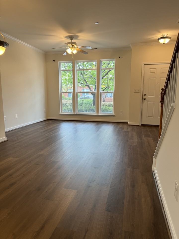 650 Claire Ln #650 - Photo 2 of 14