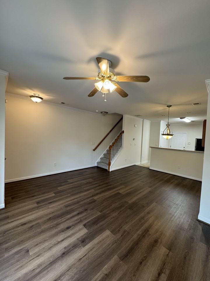 650 Claire Ln #650 - Photo 3 of 14