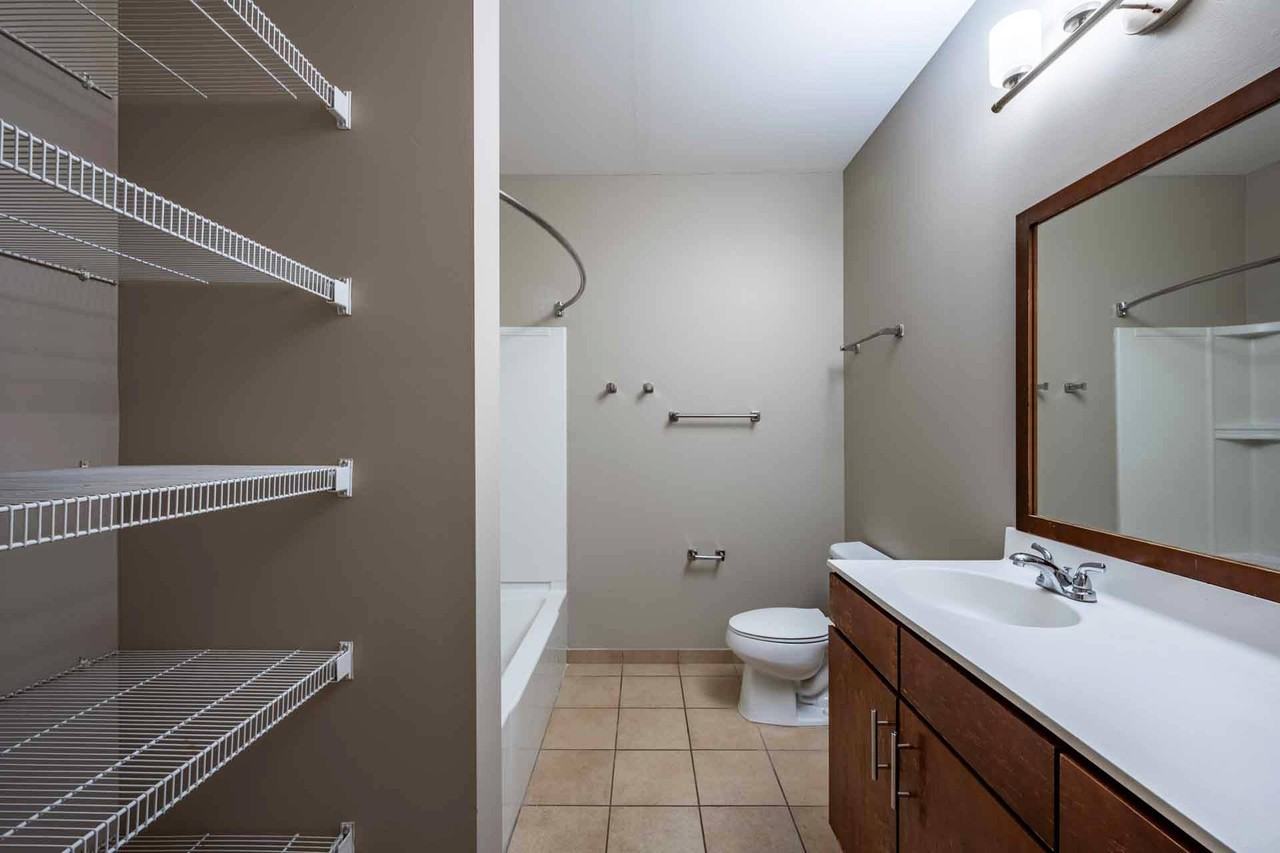 Stone Arch II - Photo 7 of 39