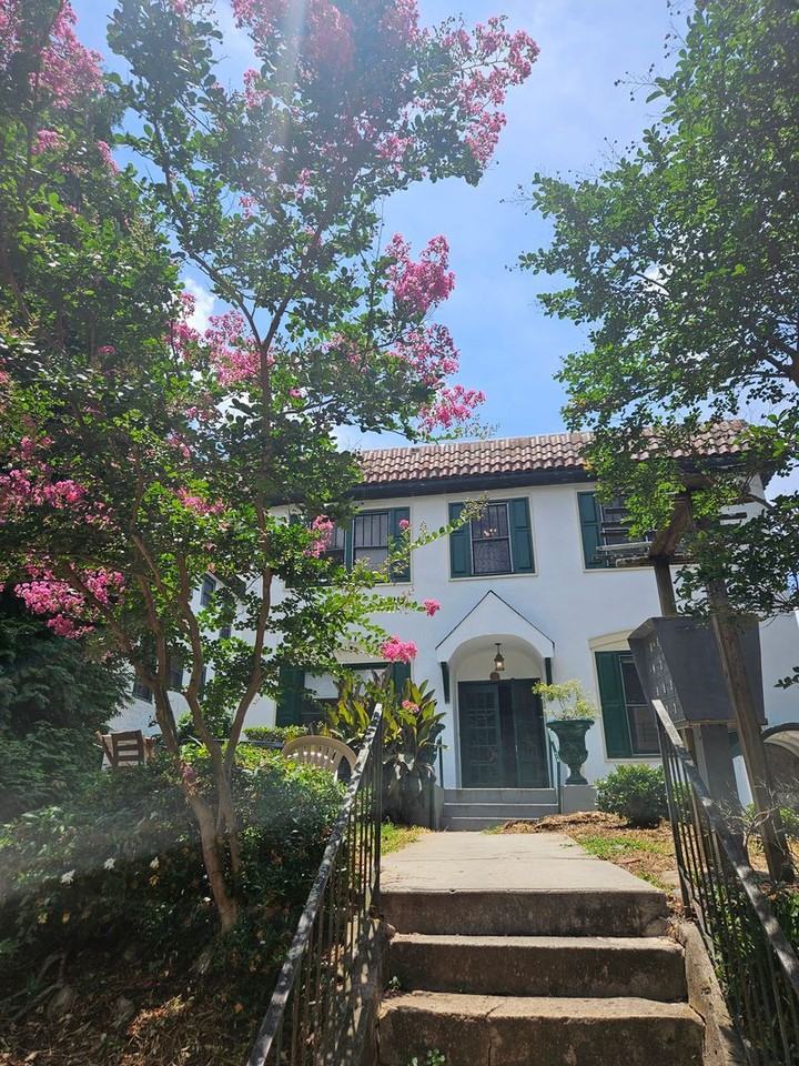 Greenwood Ave - Photo 6 of 9