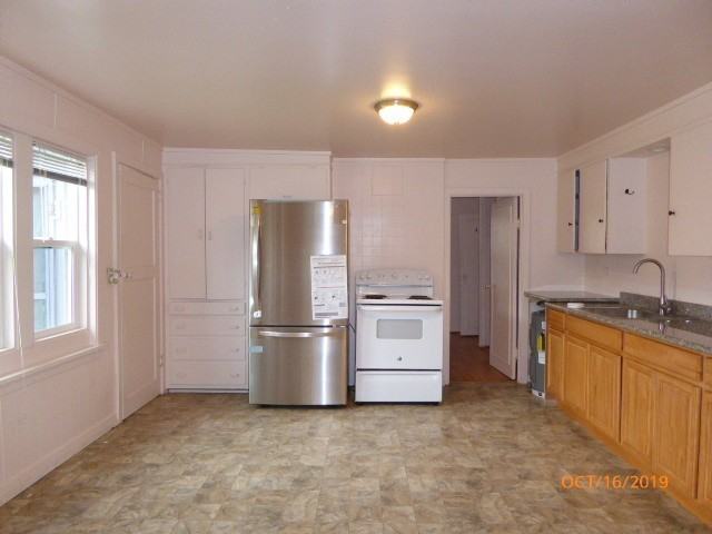 1407 Nw 54th St - Photo 3 of 10