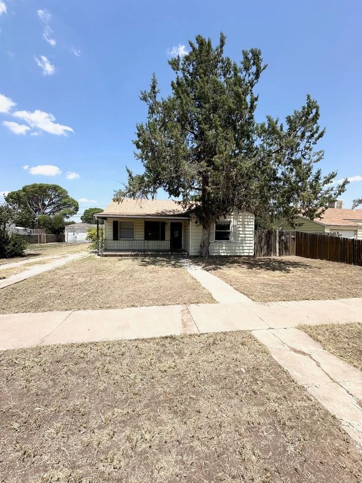 508 Storey Ave - Photo 2 of 36