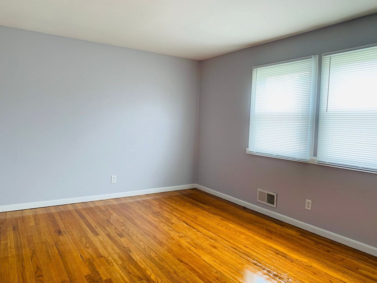 KA-4716-36-A - Photo 2 of 19