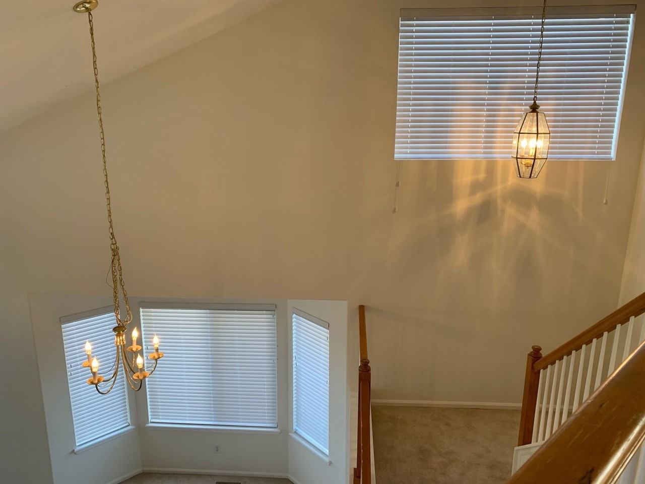 1615 Red Mountain Dr - Photo 3 of 25