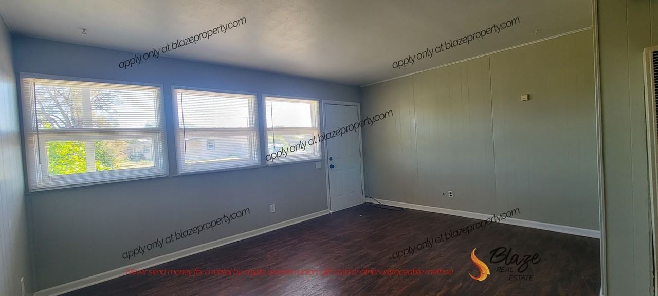 2305 Rosewood Lane - Photo 3 of 18