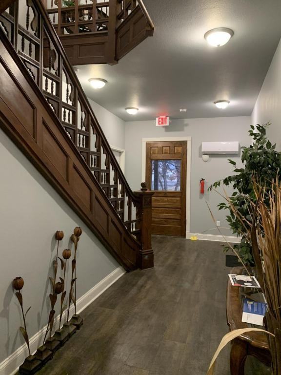 1623 N Jefferson Ave #B - Photo 3 of 15