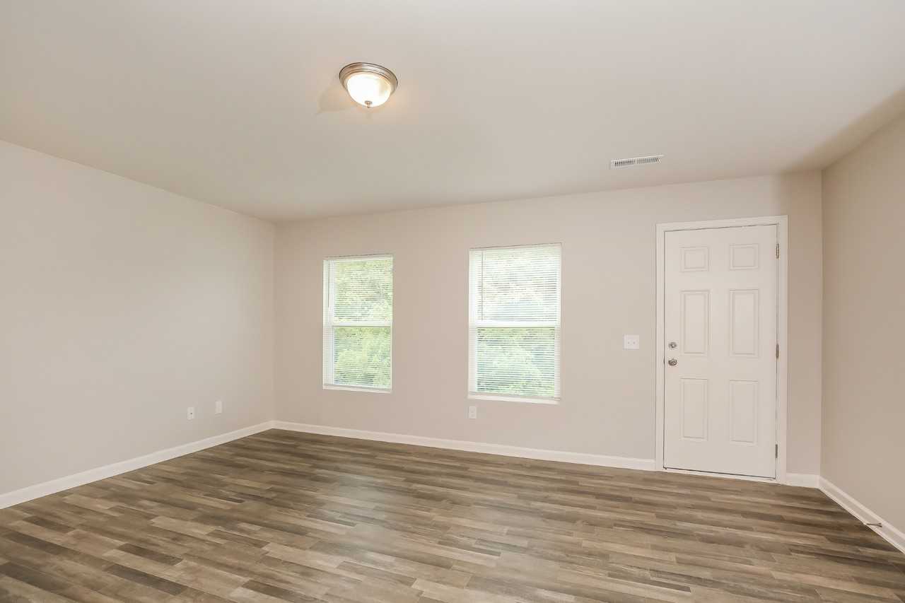 2396 2396 Heritage View Ln - Photo 5 of 17