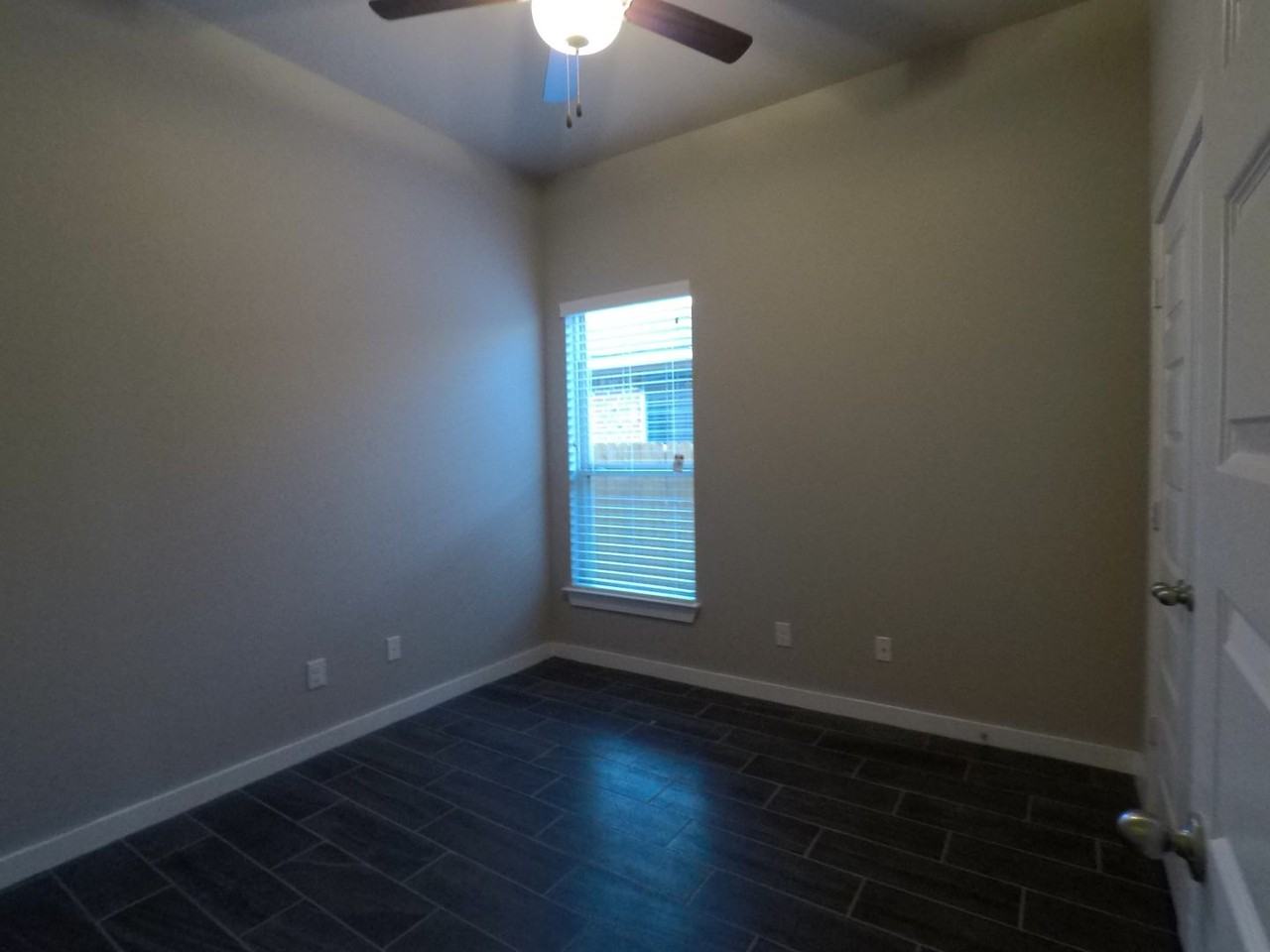 128 Hidden Springs Dr - Photo 5 of 8