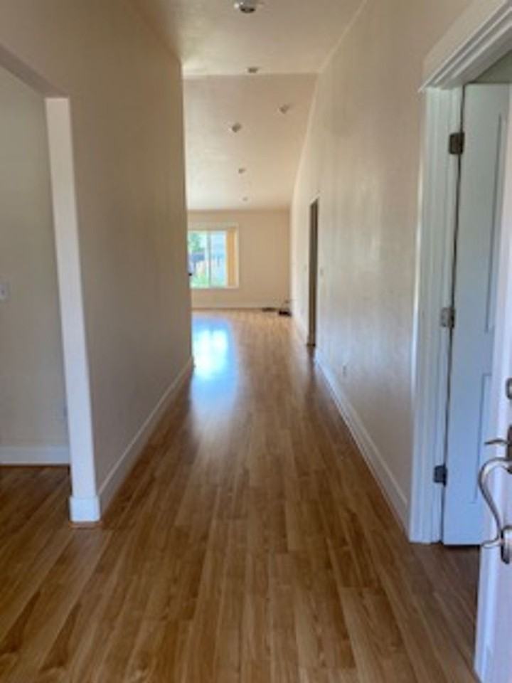 2516 Nw 13th St - Photo 4 of 20