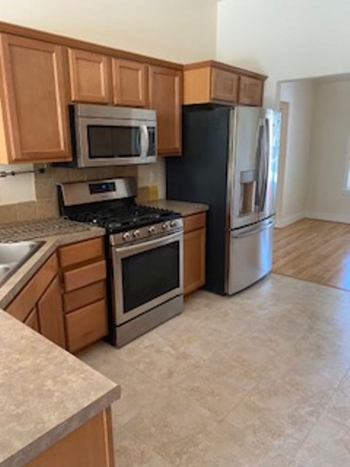 2516 Nw 13th St - Photo 7 of 20