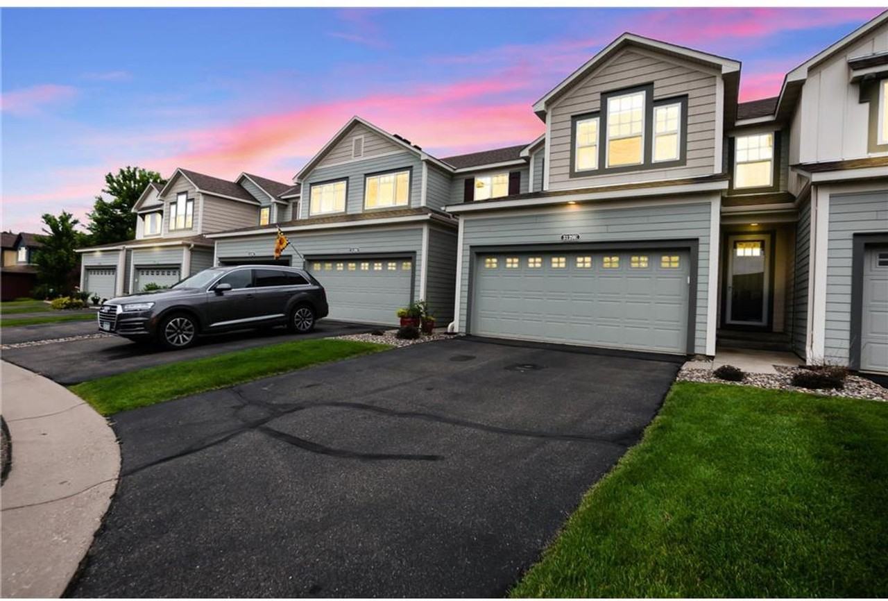 3129 Countryside Ave - Photo 2 of 24