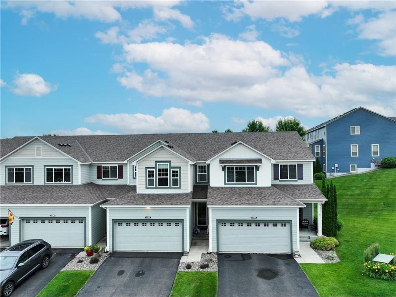 3129 Countryside Ave - Photo 3 of 24