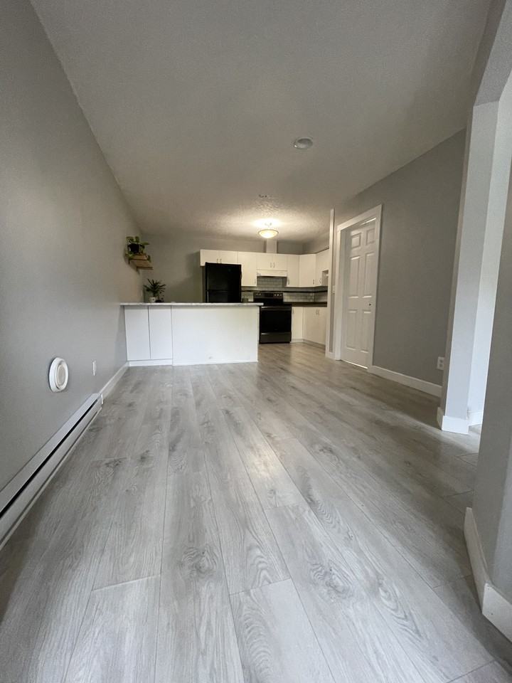 2449 Whitehorn Place #B - Photo 2 of 14