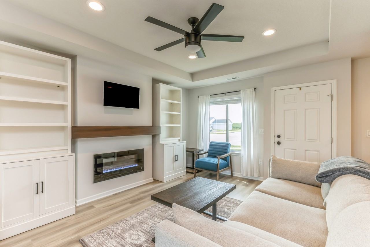 1305 Blazing Star Dr #NA - Photo 2 of 25