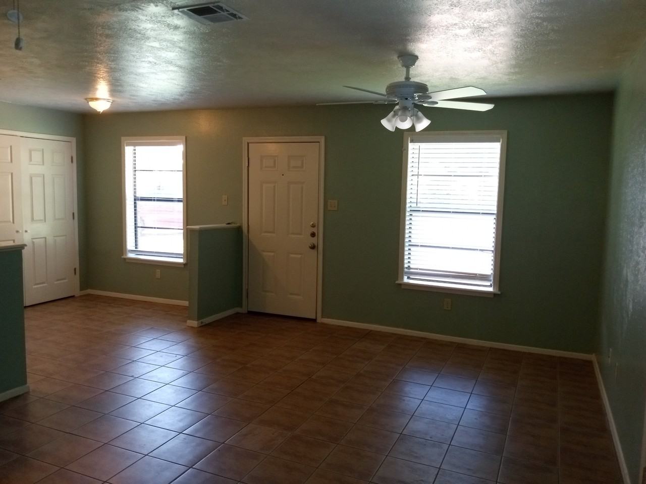 2320 San Pedro Dr #NA - Photo 2 of 10