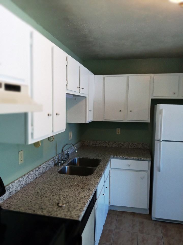 2320 San Pedro Dr #NA - Photo 5 of 10