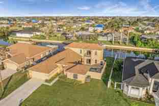 205 Se 4th Pl - Photo 1 of 1