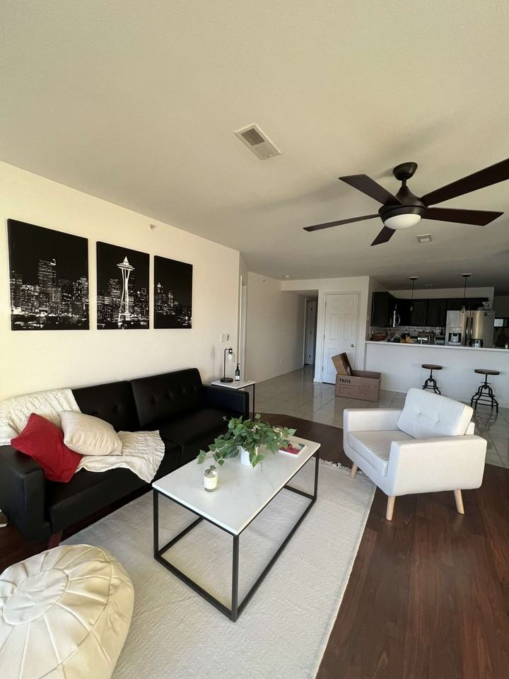 238 Cedar Glen Drive #2D - Photo 2 of 6