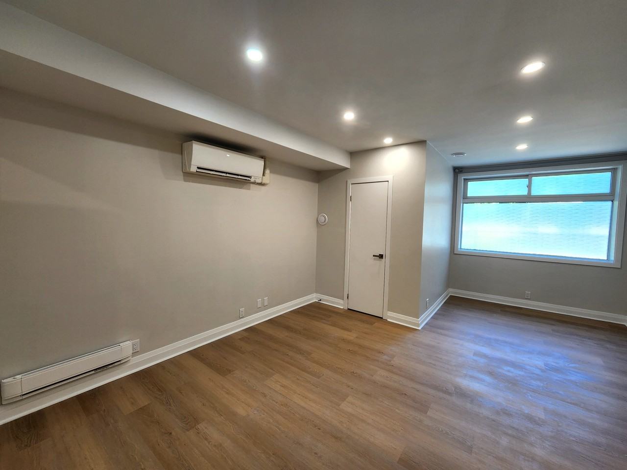 998 Bloor Street West #1