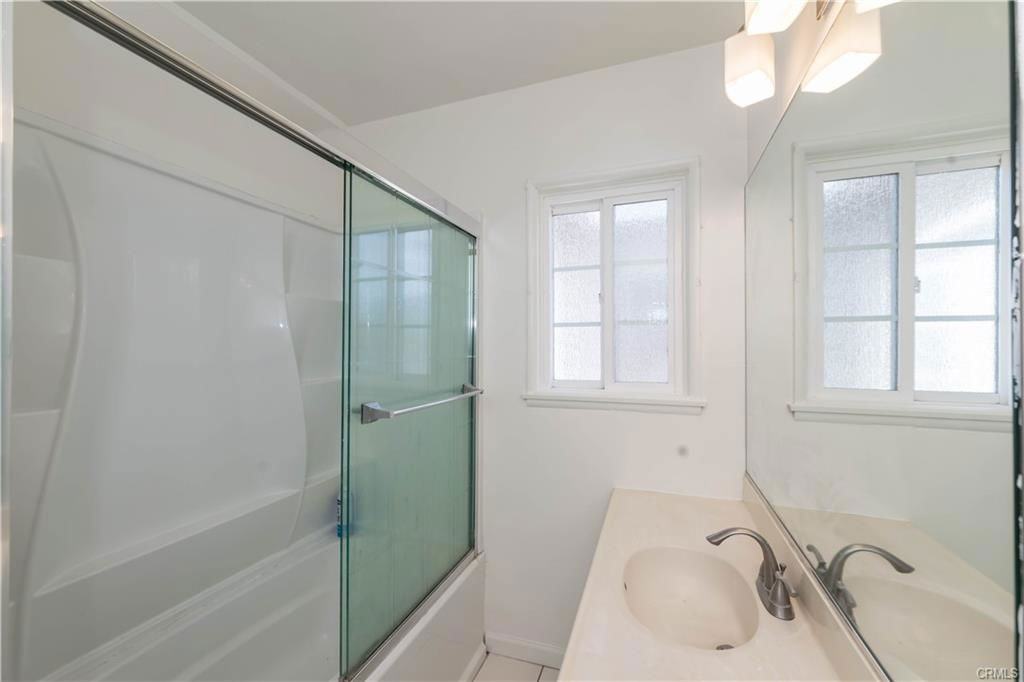 22422 Evalyn Ave - Photo 2 of 8