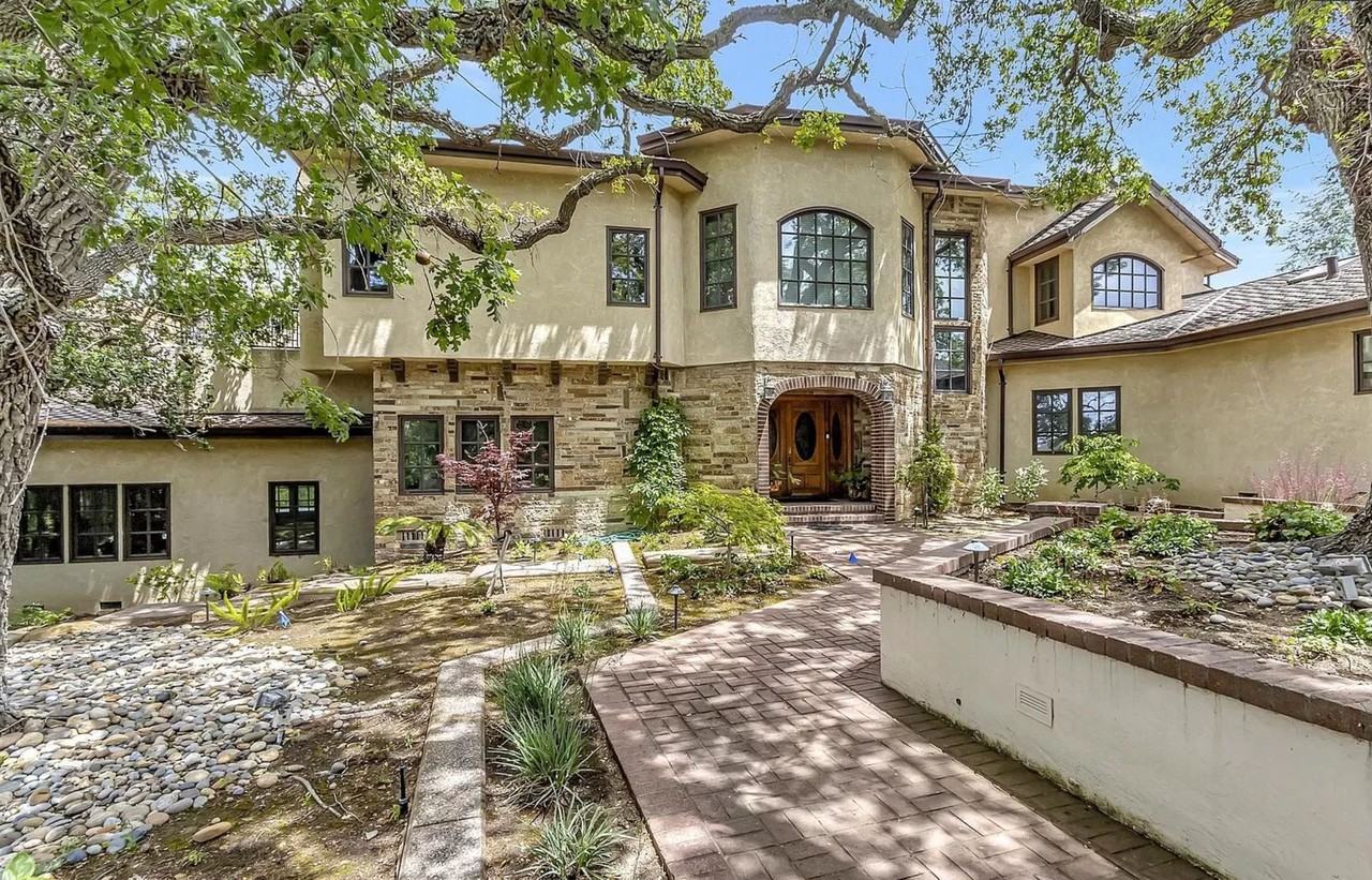 331 Santa Rosa Drive - Photo 2 of 62