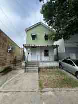 305 Locust St - Photo 1 of 1