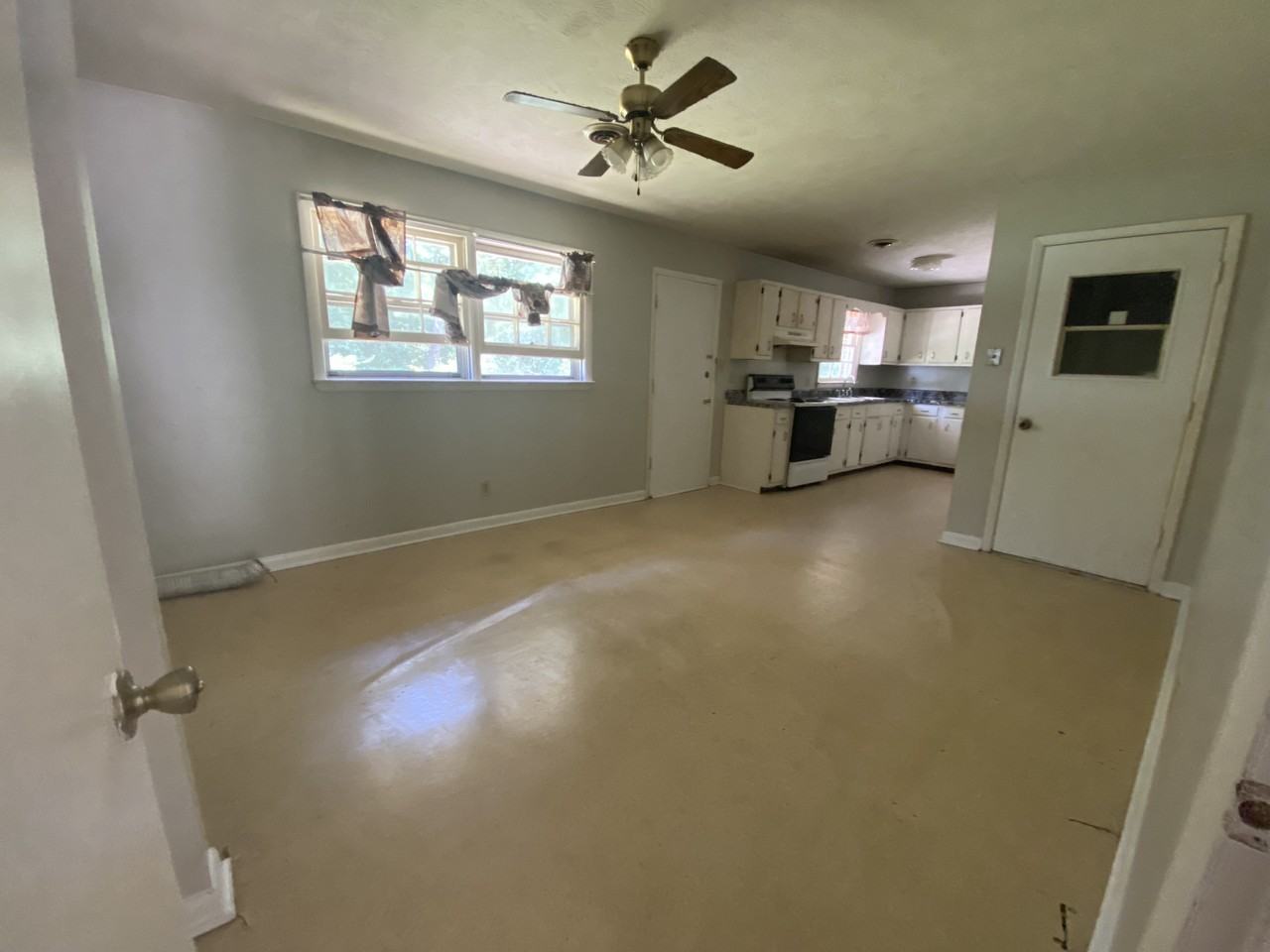 1611 Bliss Ave #1 - Photo 4 of 25