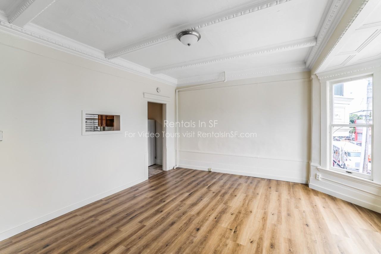 901 Stanyan St #3 - Photo 6 of 13