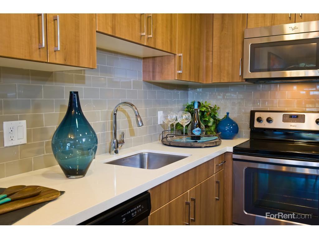 Avalon Marina Bay - Photo 3 of 20