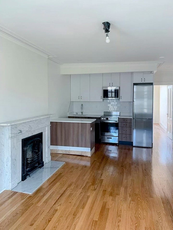 11 Willow St #4 - Photo 3 of 12