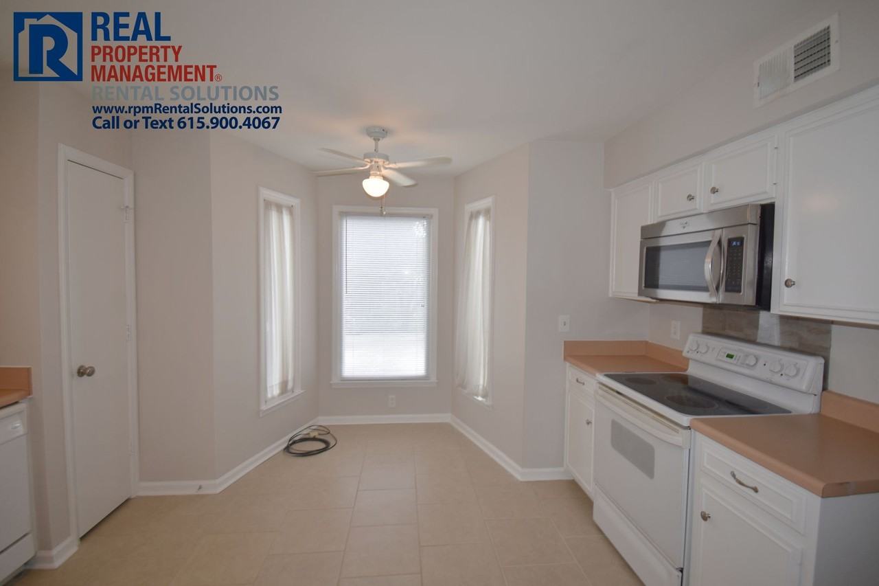 1818 Lexington Trce - Photo 7 of 21