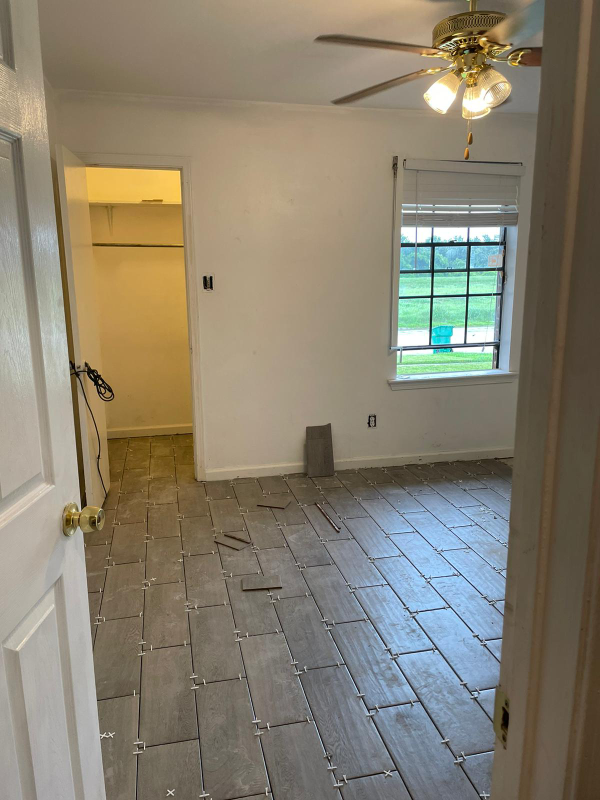 408 Holmes Blvd - Photo 3 of 4