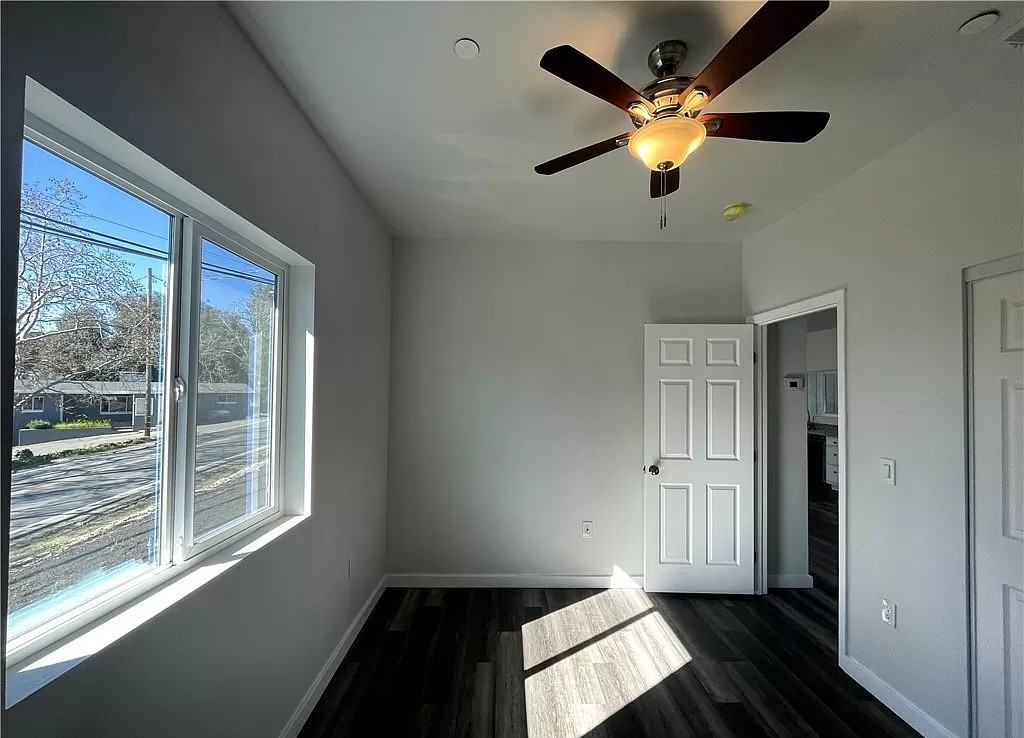 14006 Lakeshore Dr #NA - Photo 3 of 7