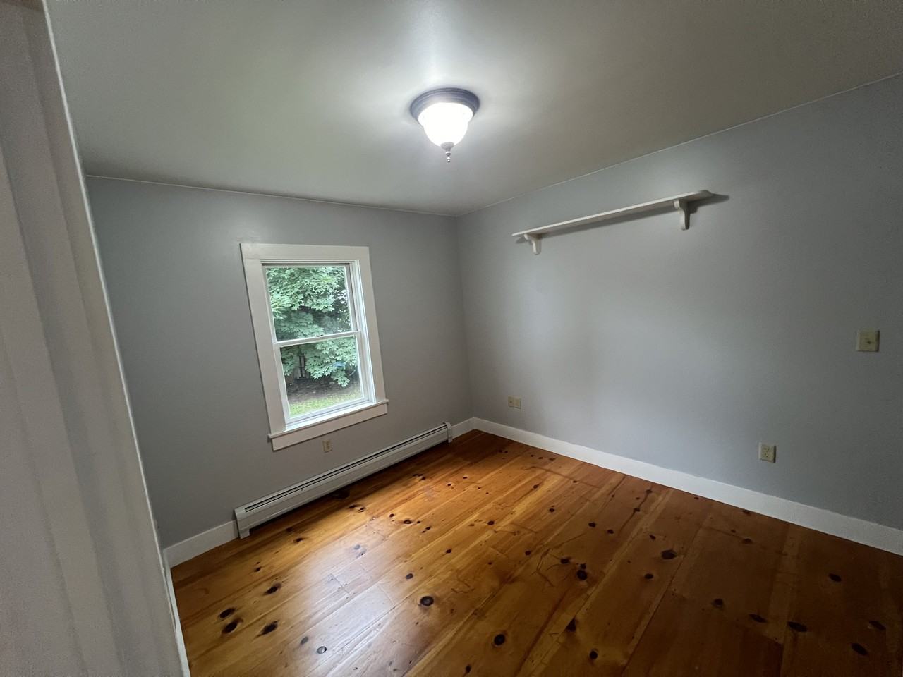 22 Fairview St #B - Photo 6 of 8