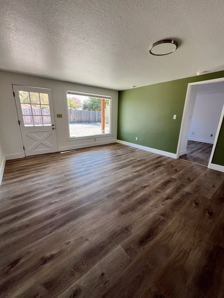 1500 N Johnson Rd #B - Photo 3 of 10