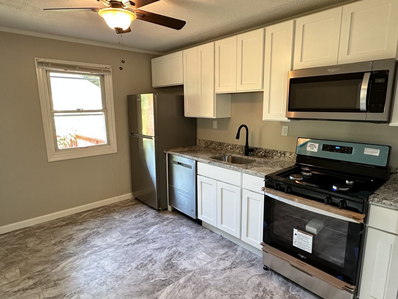 10 Grant Ave #NA - Photo 2 of 17