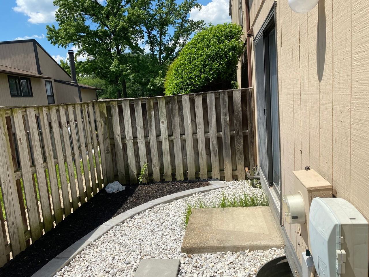 504 West Ct - Photo 2 of 19