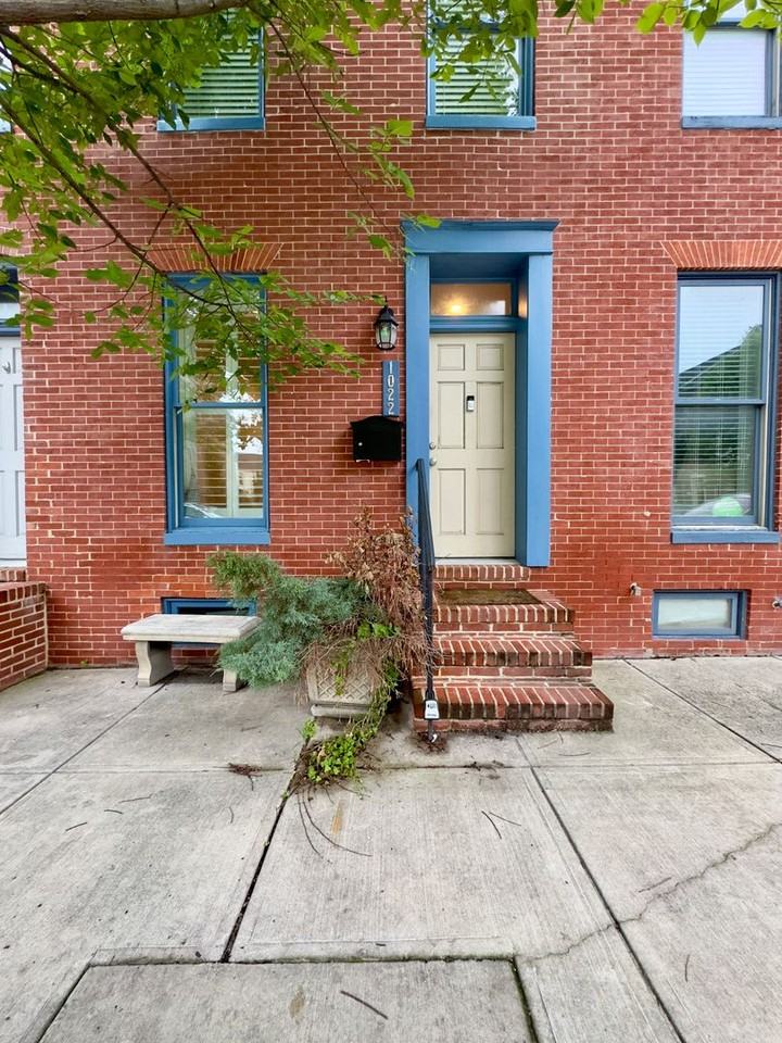 1022 Mcdonogh St - Photo 2 of 32