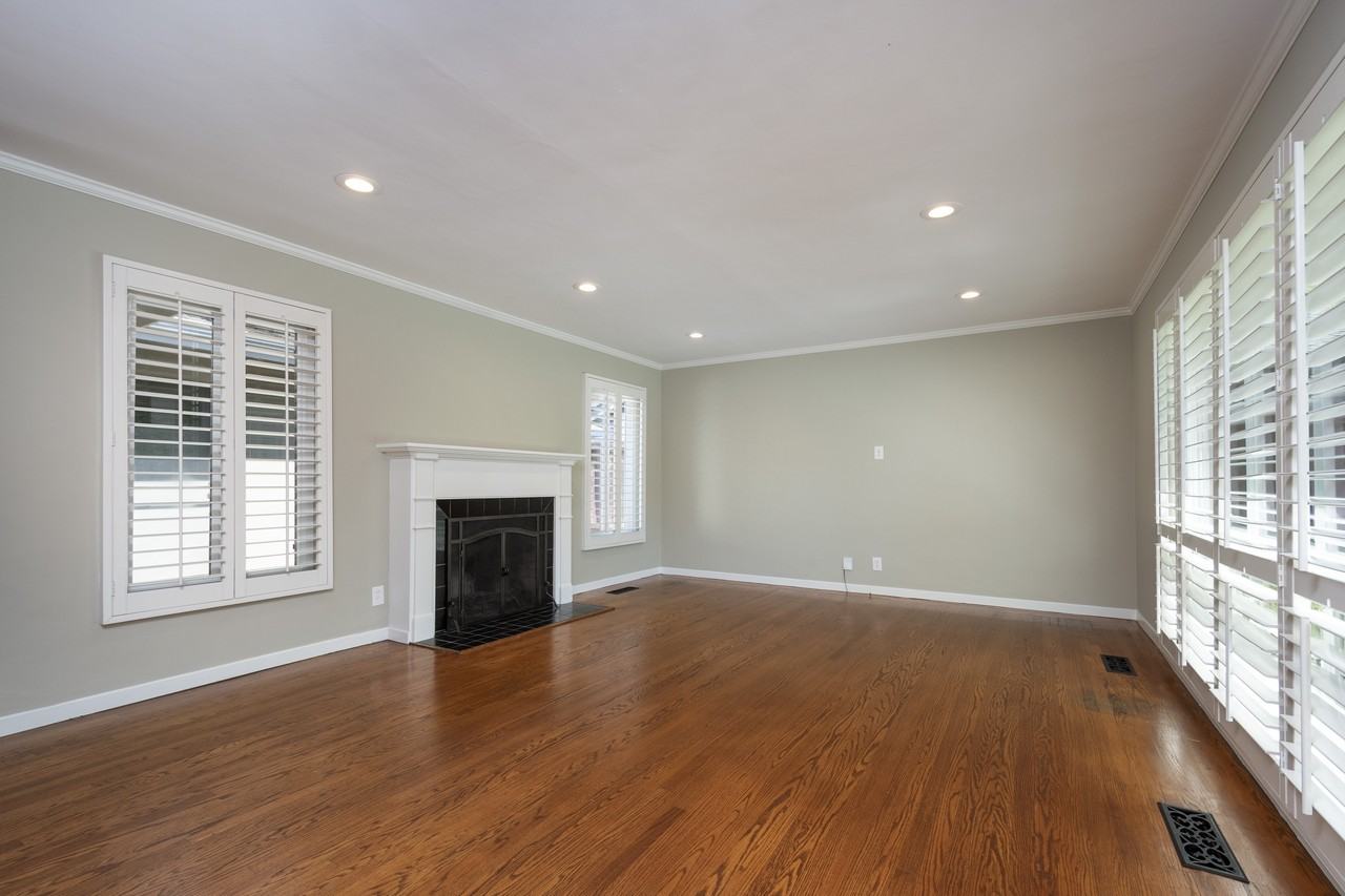 403 Laurel Avenue - Photo 3 of 18