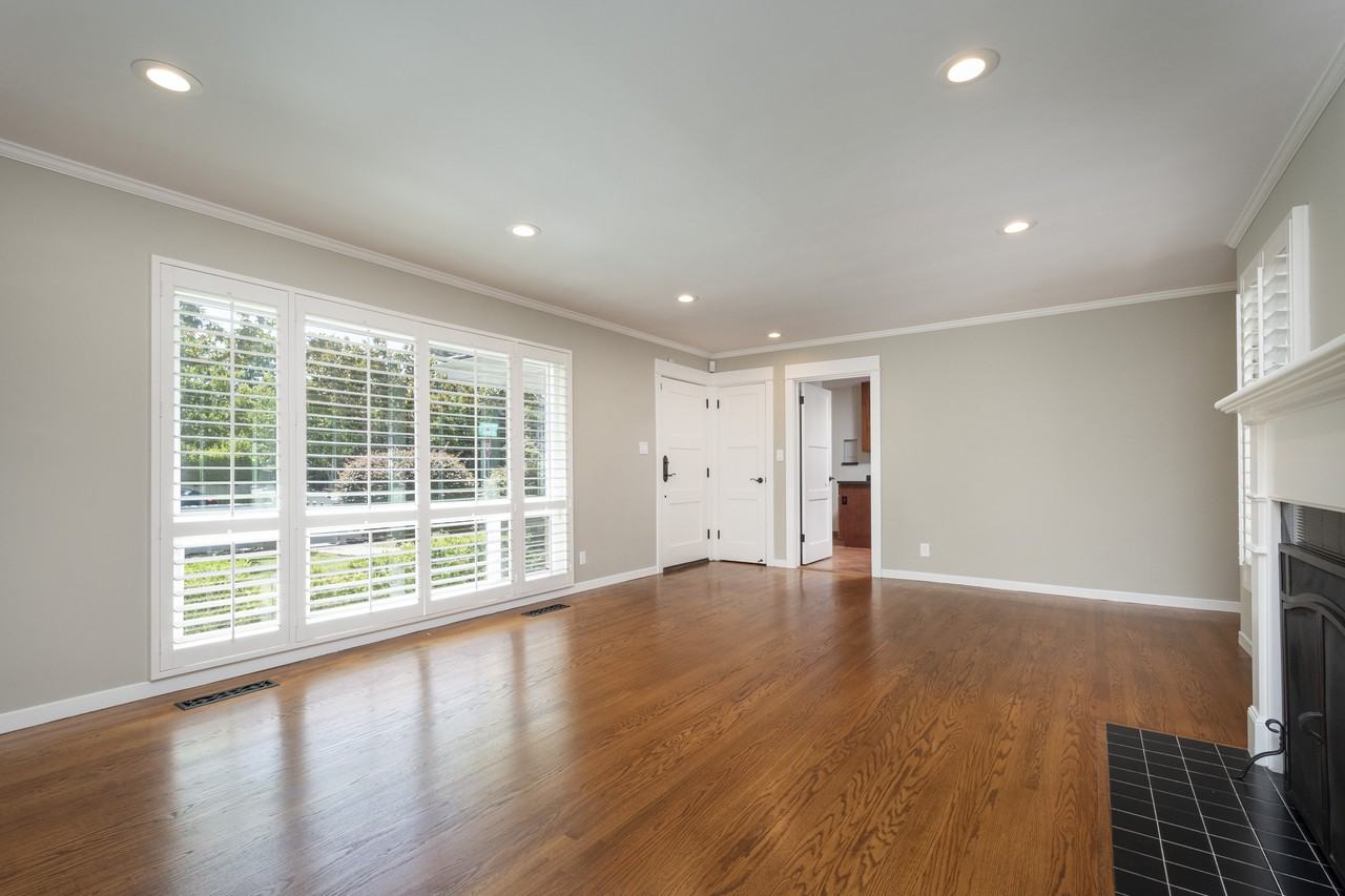 403 Laurel Avenue - Photo 2 of 18