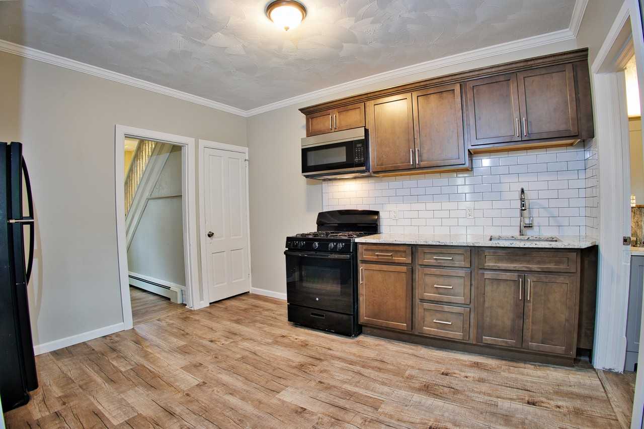 22 Clinton St #22 - Photo 3 of 22