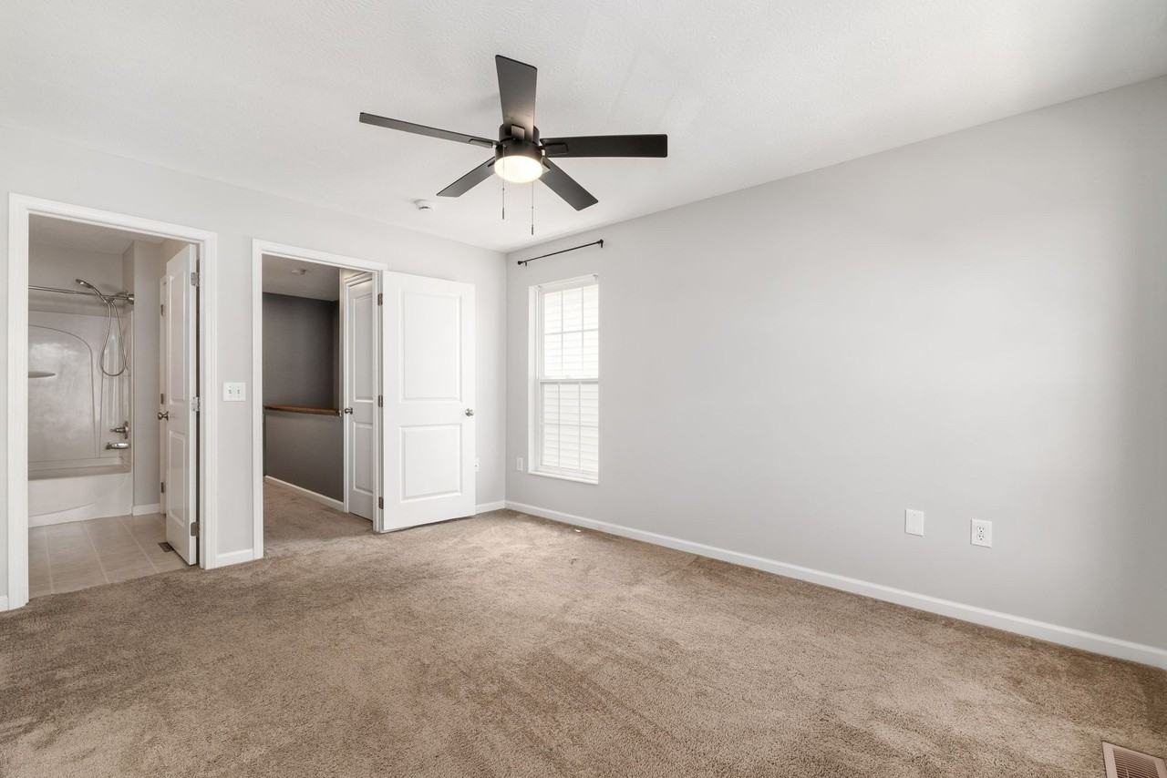 6403 Blue Knoll Dr - Photo 3 of 16