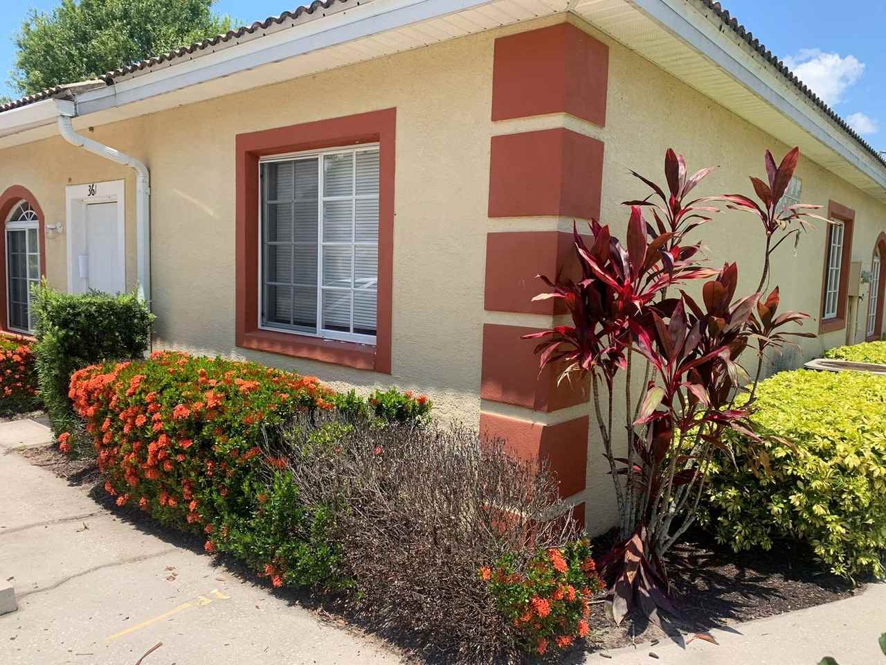 361 Port Pleasant Drive - Photo 2 of 21