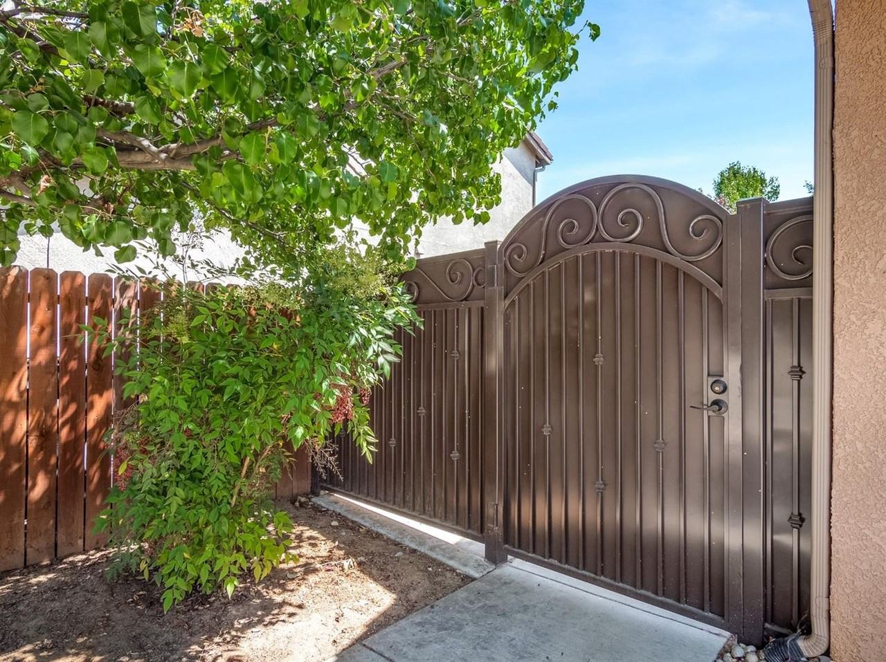 7385 E Garland Ave - Photo 3 of 13